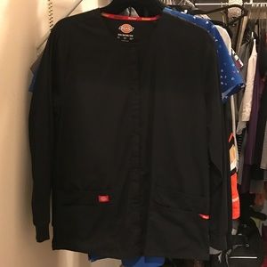 Black dickies lab coat